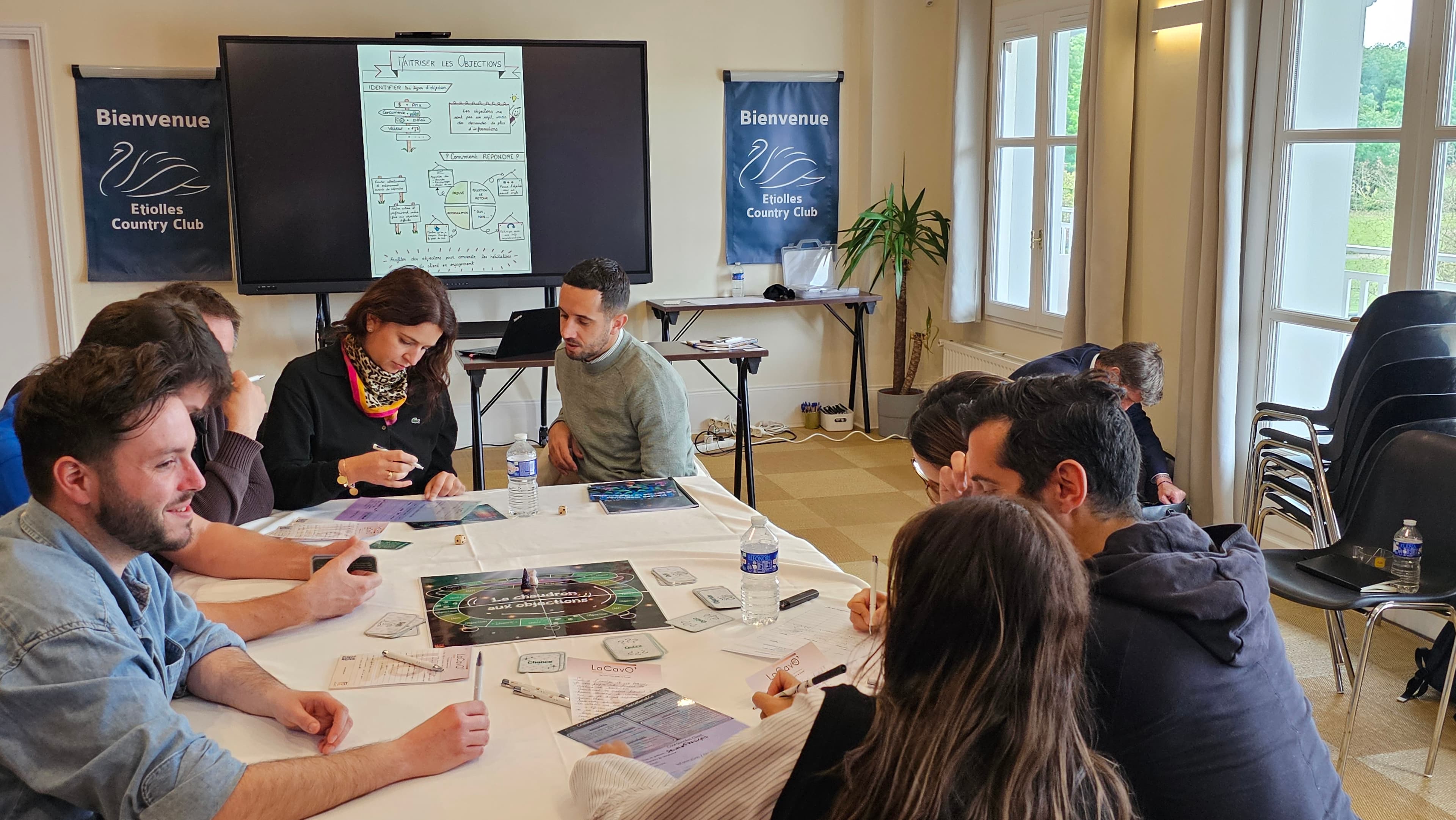 Participants en pleine session d'atelier ½ journée LaCavO'
